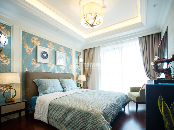 美式风格卧室吊顶设计装修效果图
